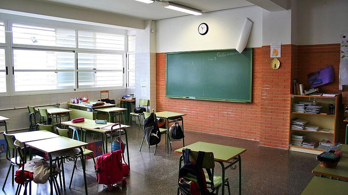 Aula vacía de un centro escolar de Carlet. | LEVANTE-EMV