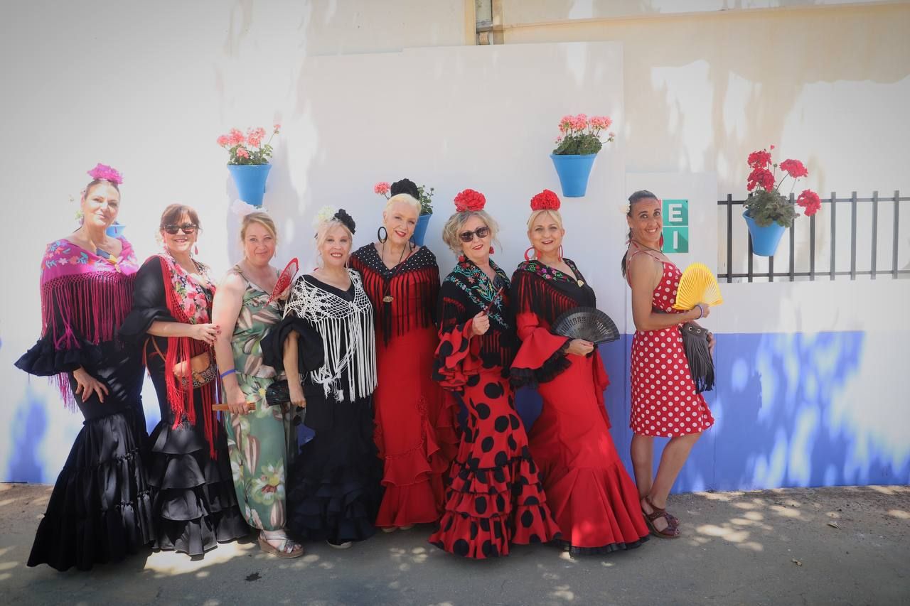 Amigos en El Arenal el sábado de Feria