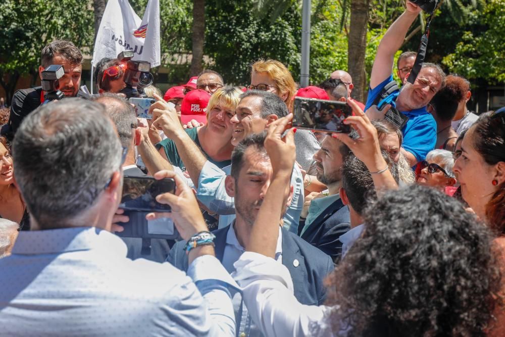 Sánchez pide en Palma el voto masivo al PSOE para que "el avance del 28A sea rotundo"