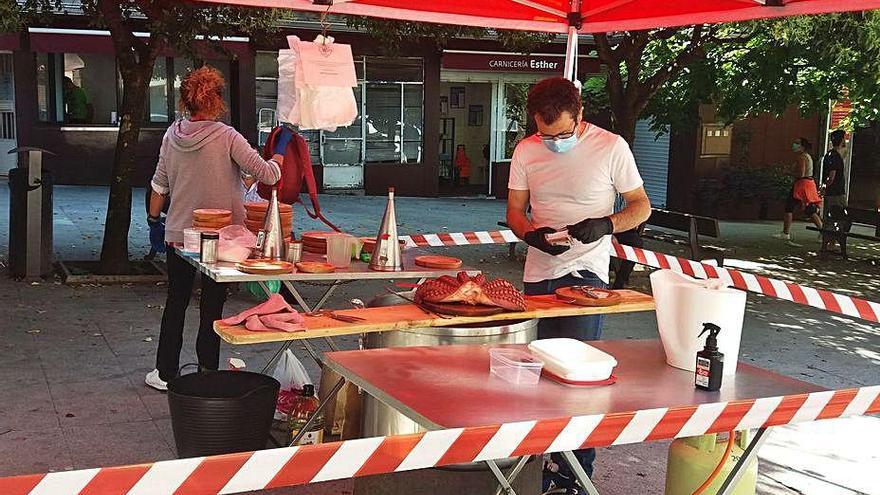 Puesto de pulpo ayer en la feria de O Carballiño.