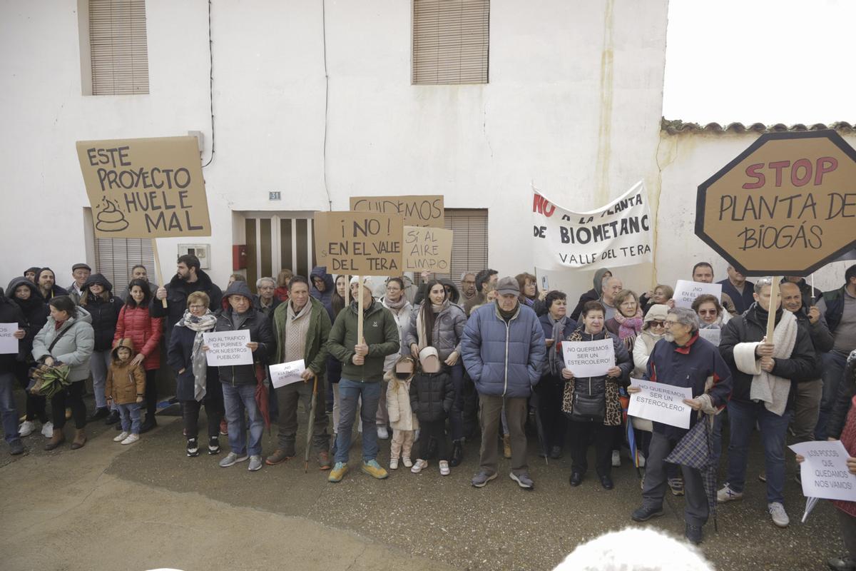 Manifestación en Vega de Tera la pasada Semana Santa.