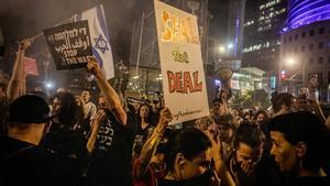 Manifestación a favor de un acuerdo por los rehenes en Tel Aviv