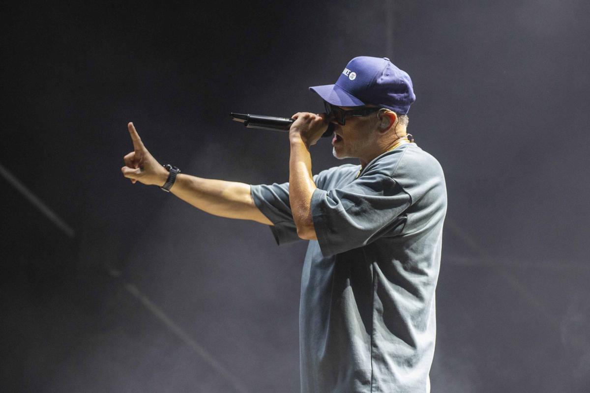 Nach firma un concierto memorable ante un entregado público en Noches Mágicas