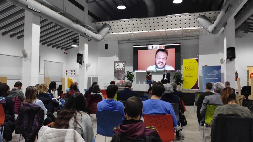 Empresarios debaten en Alcoy los nuevos desafíos en gestión de pymes