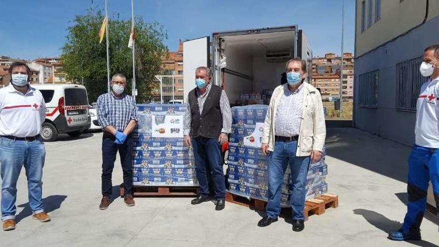 UPA-COAG y Gaza entregan leche a los más necesitados