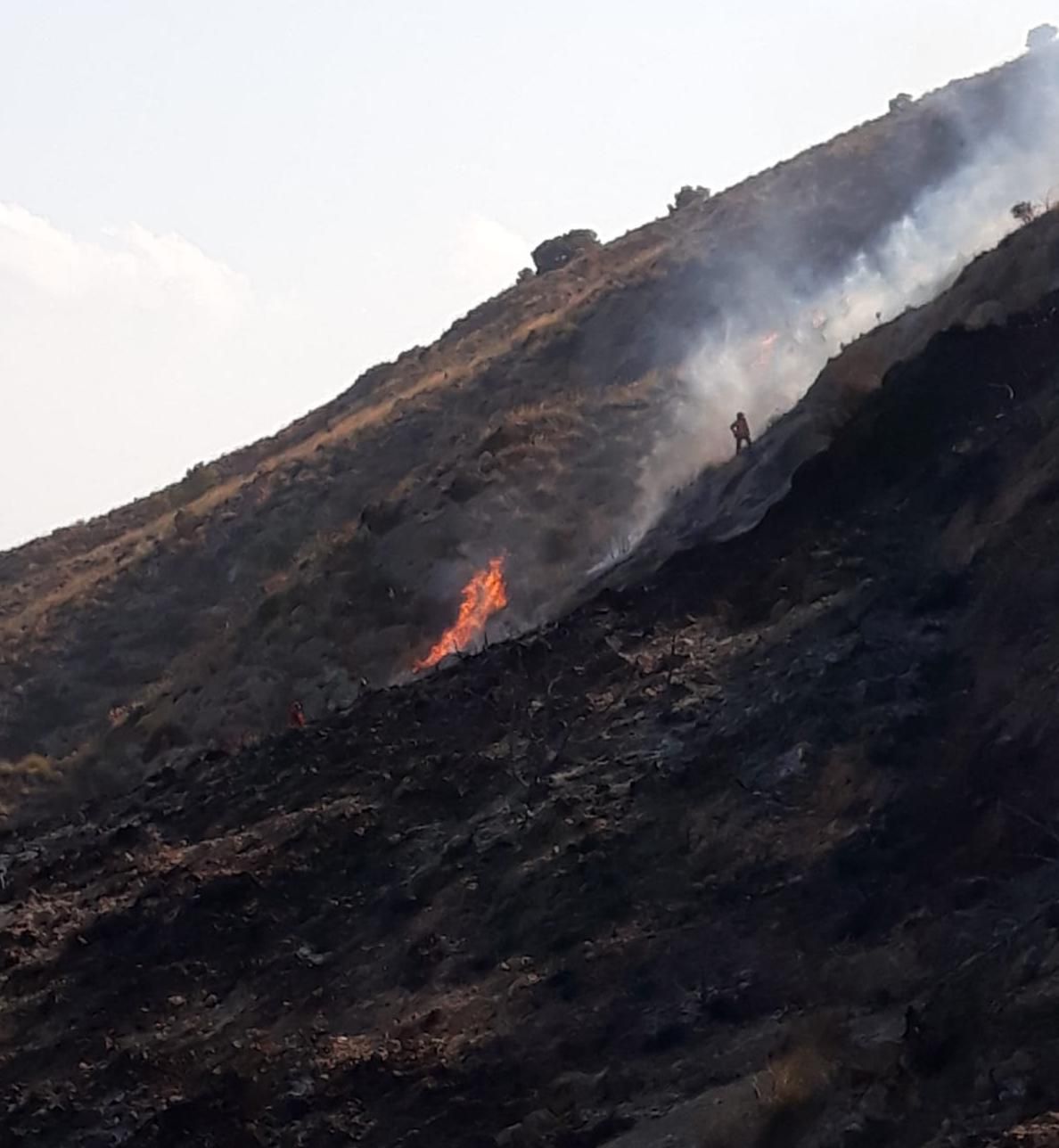 Un panorama desolador tras el incendio.