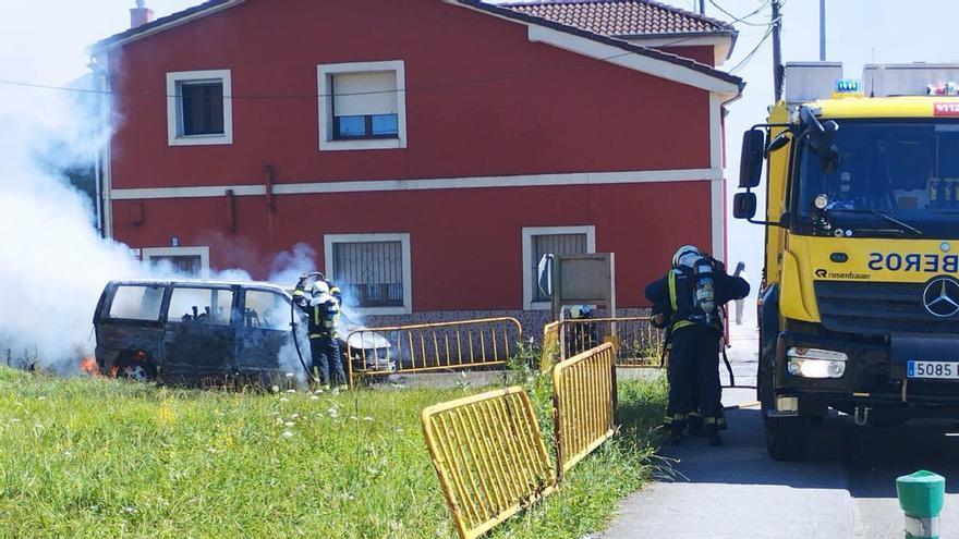 Los vecinos de El Puente reclaman más presencia policial en el barrio langreano