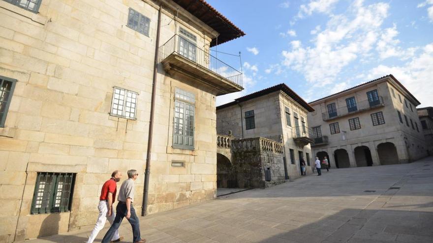 Fachadas de los edificios primigenios del Museo de Pontevedra.