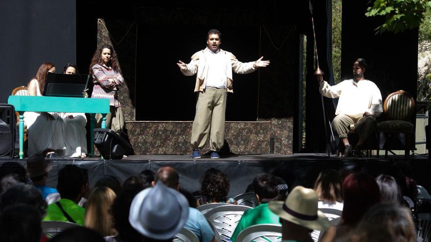 La representación de «El retablo del maese Pedro» el domingo en las aceñas de Cabañales. | Ana Burrieza