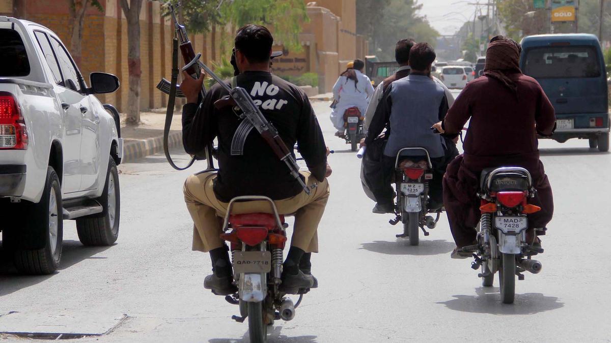 Imagen de archivo de patrullas de las fuerzas de seguridad de Pakistán.