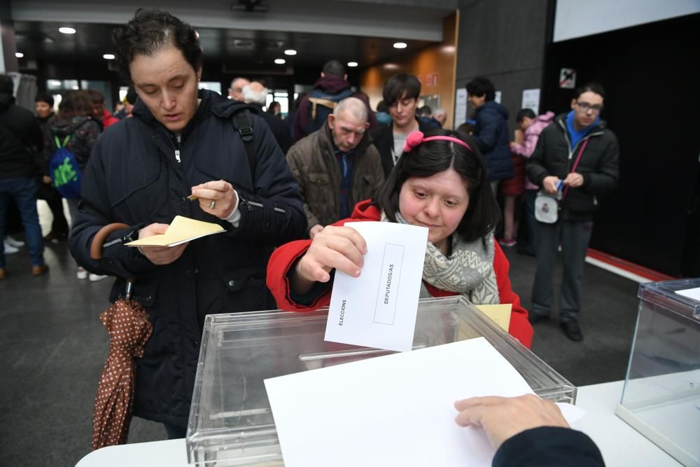 Podrán votar por primera vez en las próximas elecciones del 28 de abril y 26 mayo.