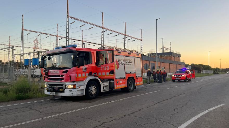 Un incendio paraliza seis horas la planta de ArcelorMittal en Sagunt