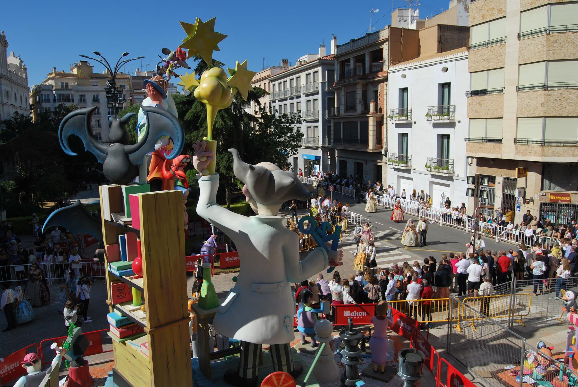 Ofrenda a la patrona de Burriana