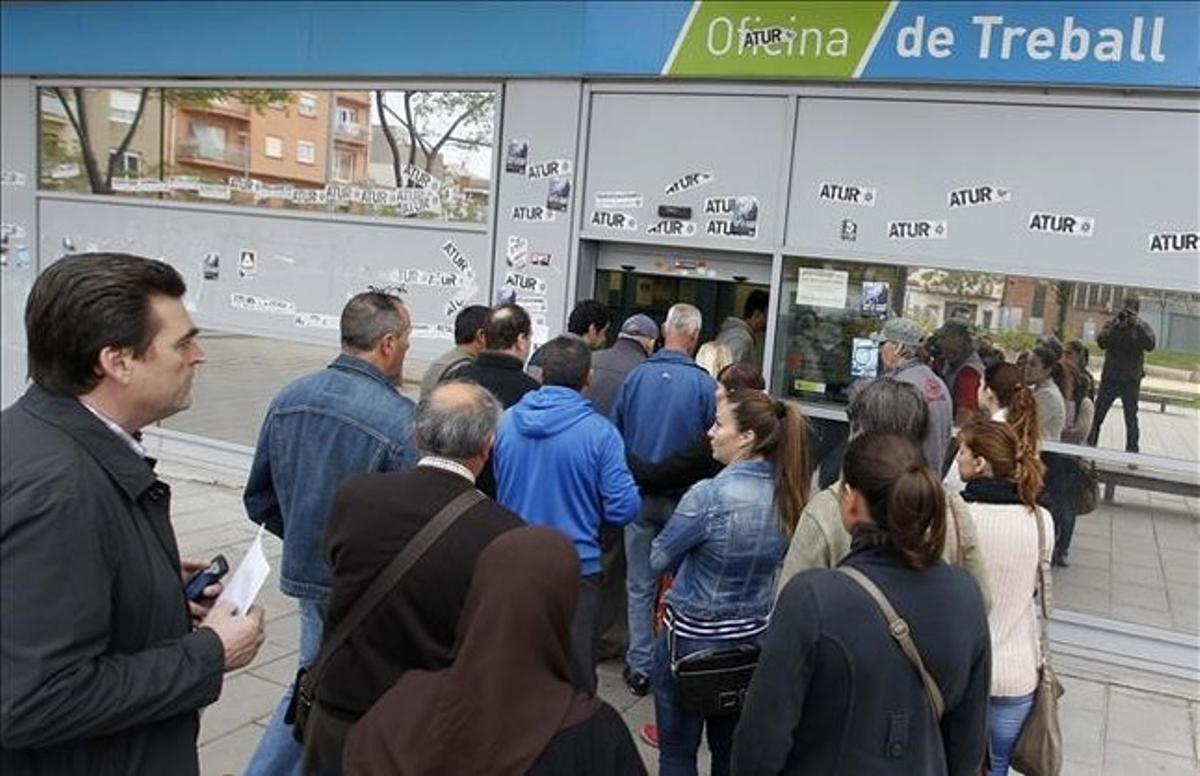 Oficina de empleo en Badalona.