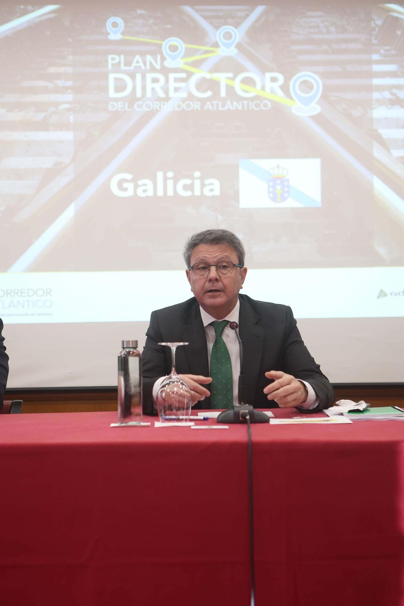 Transportes se da cinco años para mejorar el tren desde A Coruña a Ferrol y Lugo