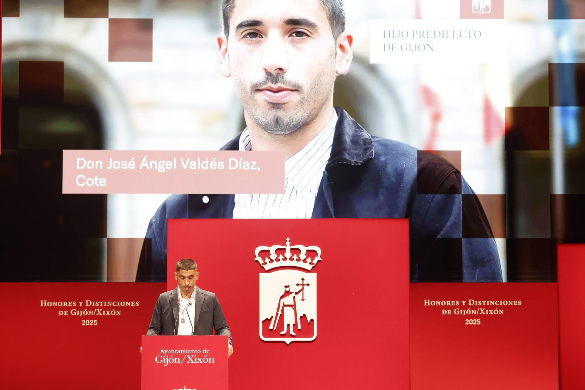 La entrega de medallas y distinciones de Gijón, en imágenes