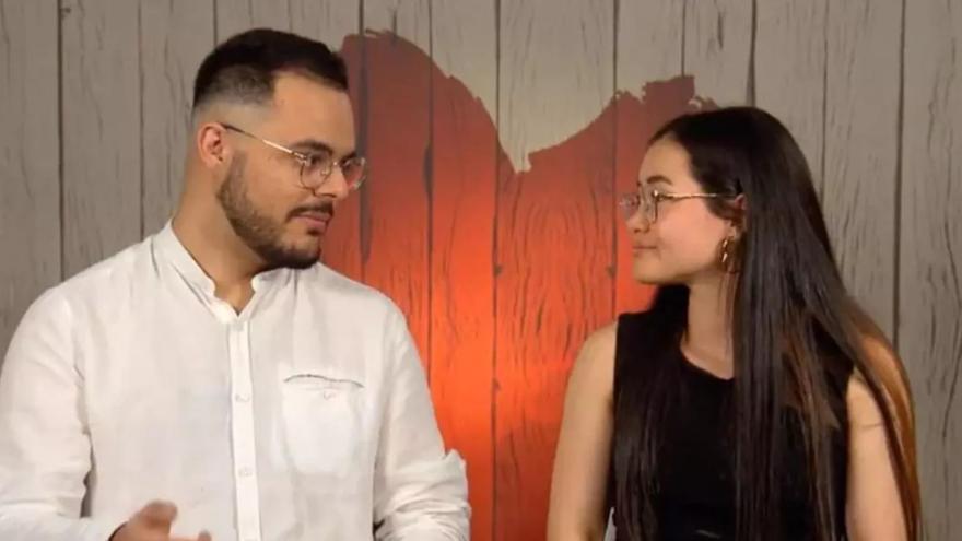 Máxima tensión entre dos solteros de 'First dates' que se niegan a pagar la cuenta: "¿Sales por ahí sin plata?"