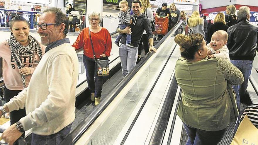 Los comercios hacen caja con las compras prenavideñas