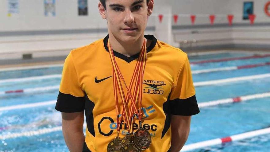 Jacobo Garrido, con sus cuatro medallas de oro del Campeonato de España de adaptada.