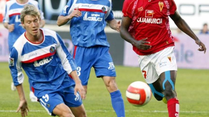 Signorino junto a Goitom en el encuentro que enfrentó al Murcia con el Getafe en 2008