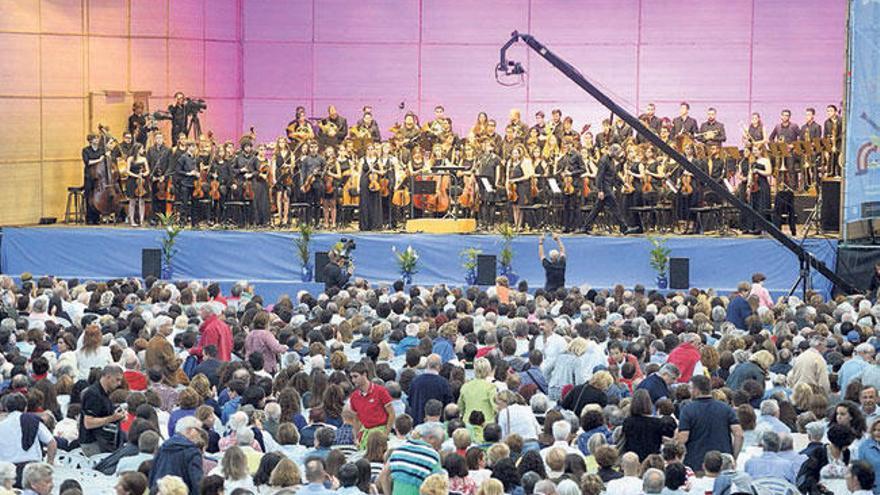 La Orquesta Joven de la Sinfónica muestra su talento en María Pita