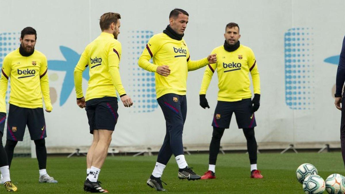 Rey Manaj, en el entrenamiento de este viernes