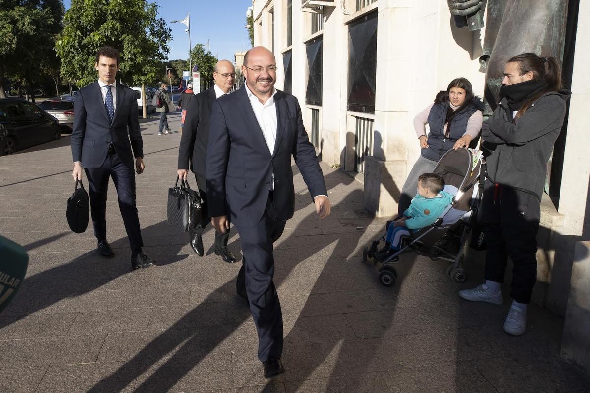 Pedro Antonio Sánchez, a su llegada este martes a la Audiencia Provincial de Murcia.