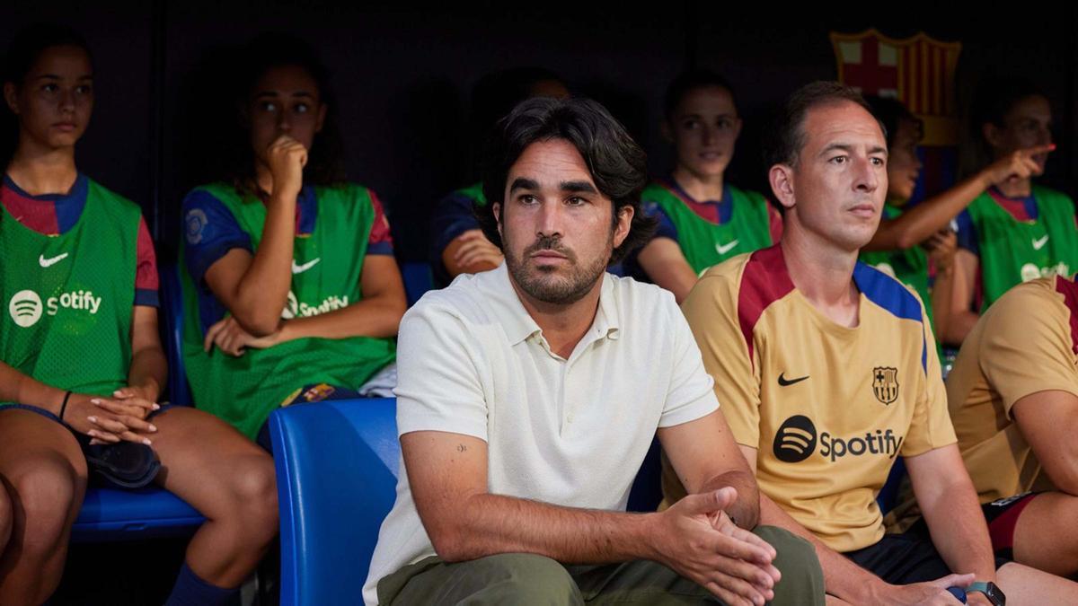 Pere Romeu en el banquillo del Barça