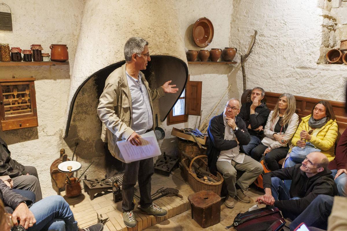 Visita a la Casa de la Culla, en imatges