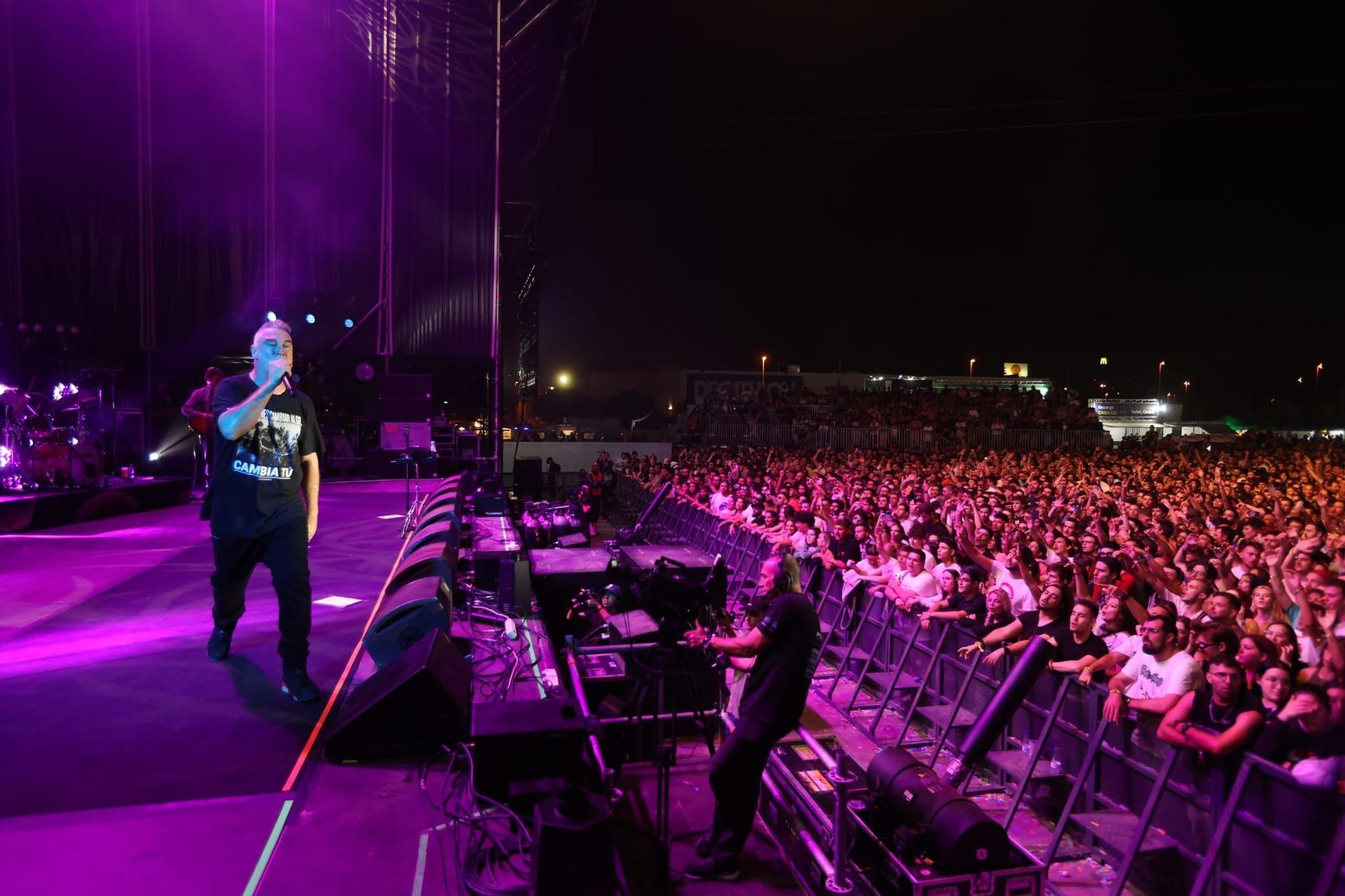 Gran ambiente en el festival Rocanrola en Alicante