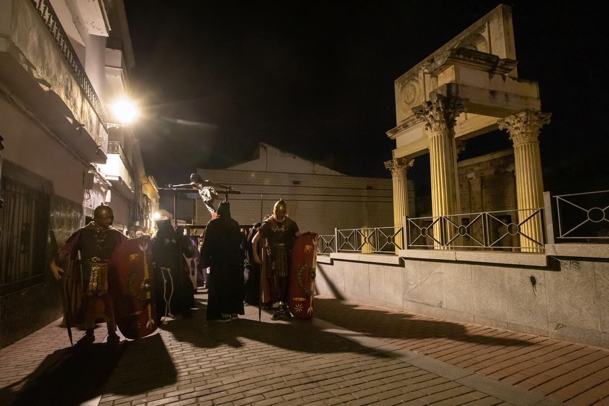 Vía Crucis en el anfiteatro romano de Mérida