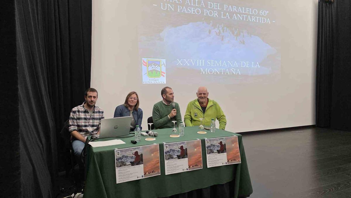 Un momento de la presentación.