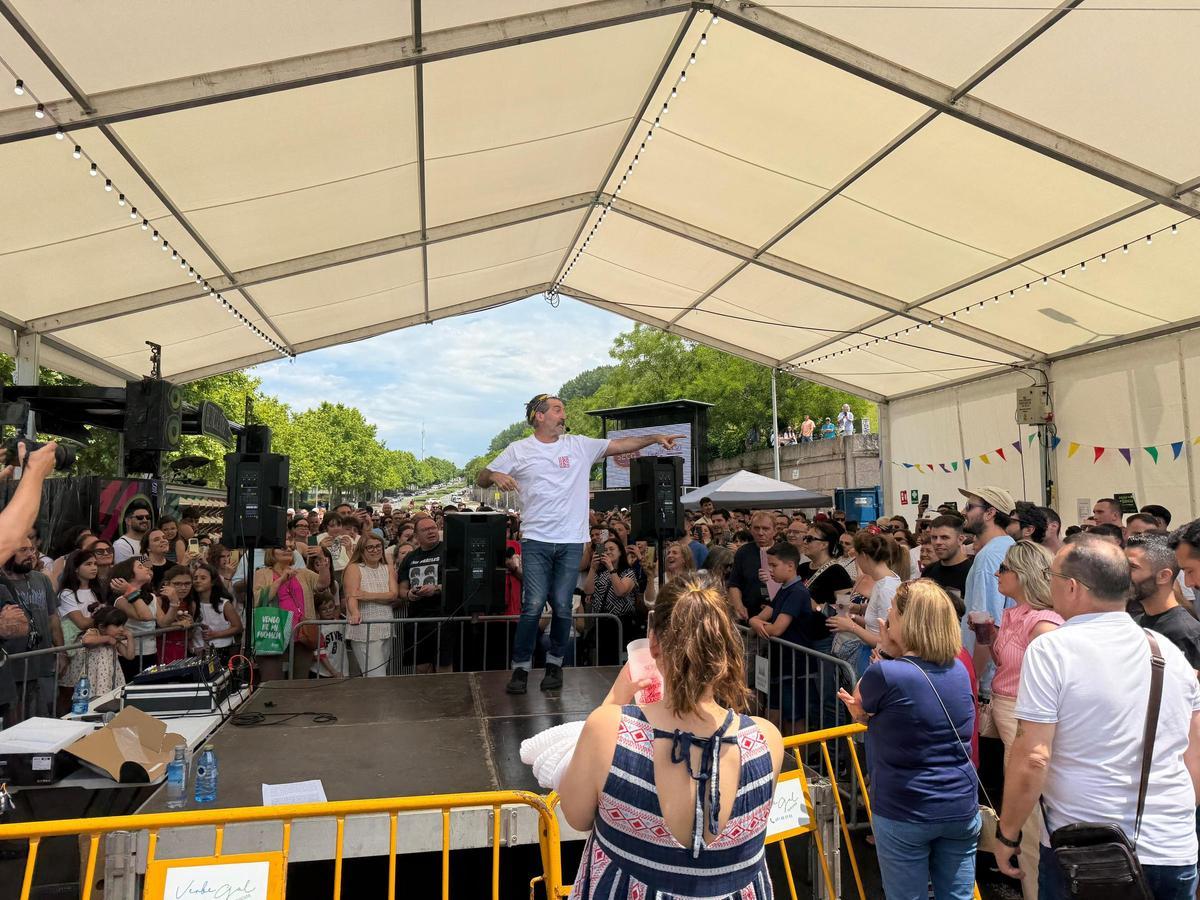 Luis Zahera y Festicultores cierran por todo lo alto las fiestas de Fontiñas