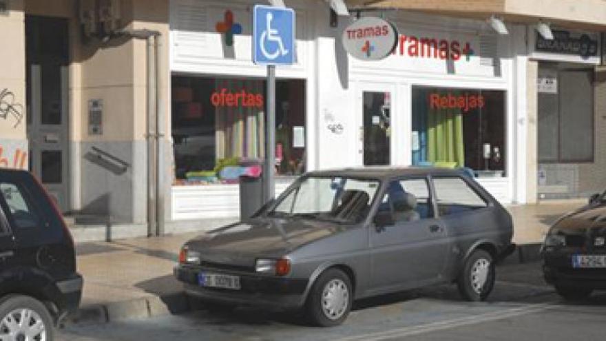 Los discapacitados permanentes no tendrán que renovar la tarjeta azul en Plasencia