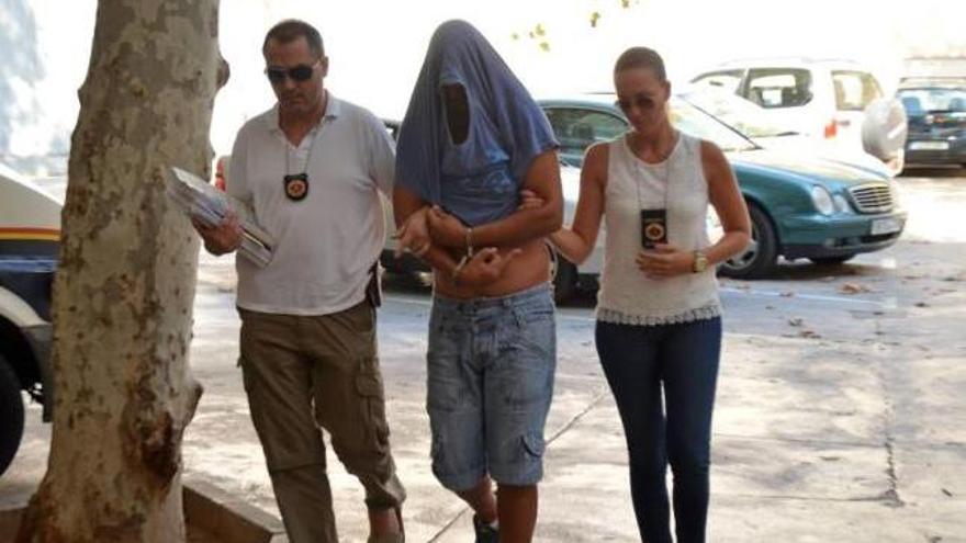 Piden 13 años de cárcel a un hombre por abusar y prostituir a menores en s&#039;Arenal