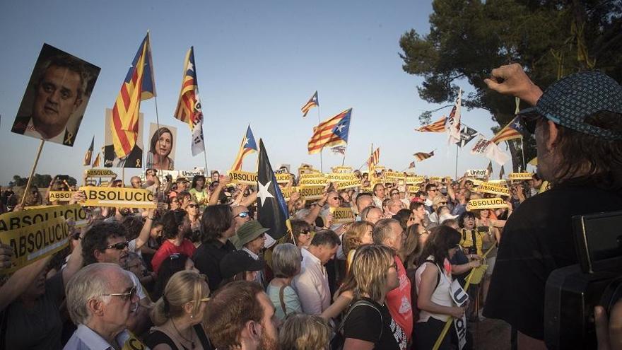 Concentració el vespre del retorn dels presos independentistes