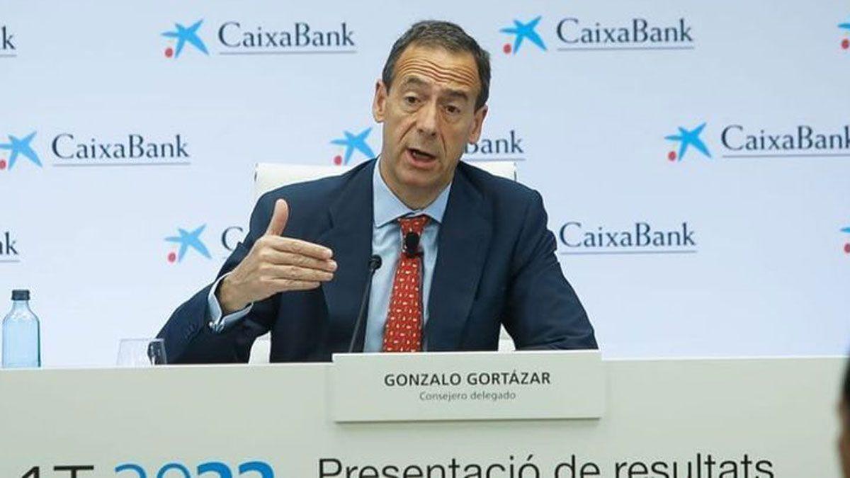 Gonzalo Gortázar, en la sede de CaixaBank en Valencia, este viernes.
