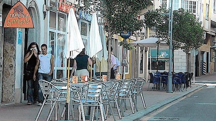 El gobierno rechaza en dos ocasiones que se instalen terrazas en la rúa Marín
