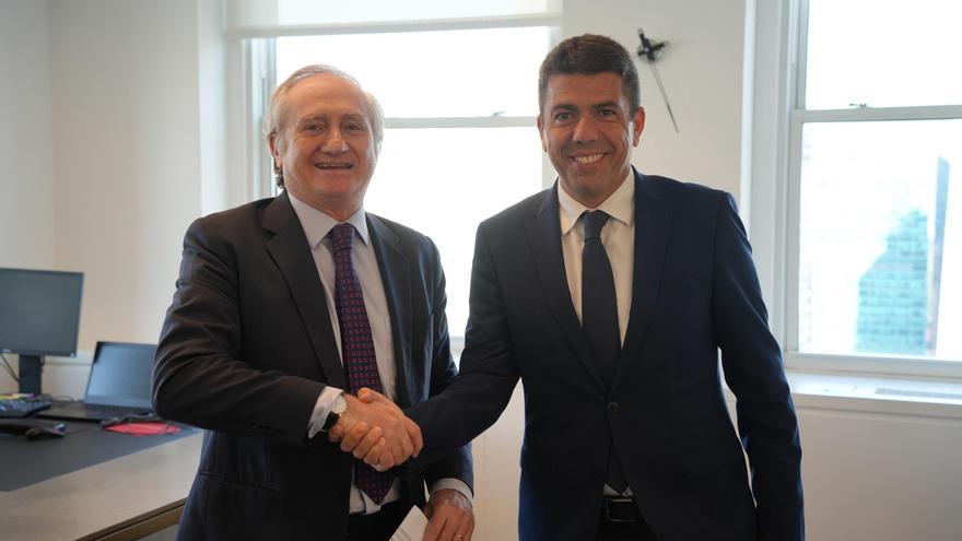 El 'president' Carlos Mazón (d) se reúne con empresas de la Comunitat Valenciana implantadas en Nueva York y New Jersey