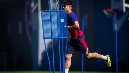 Héctor Fort, en la sesión preparatotia del FC Barcelona de este viernes