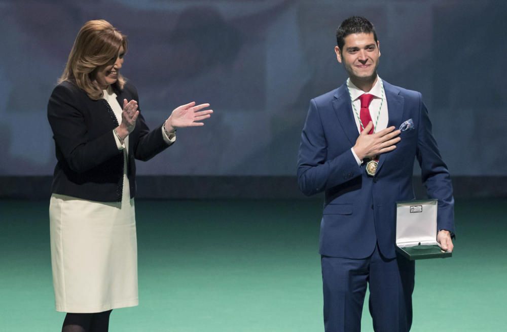 SUSANA DÍAZ ENTREGA LAS MEDALLAS DE ANDALUCÍA