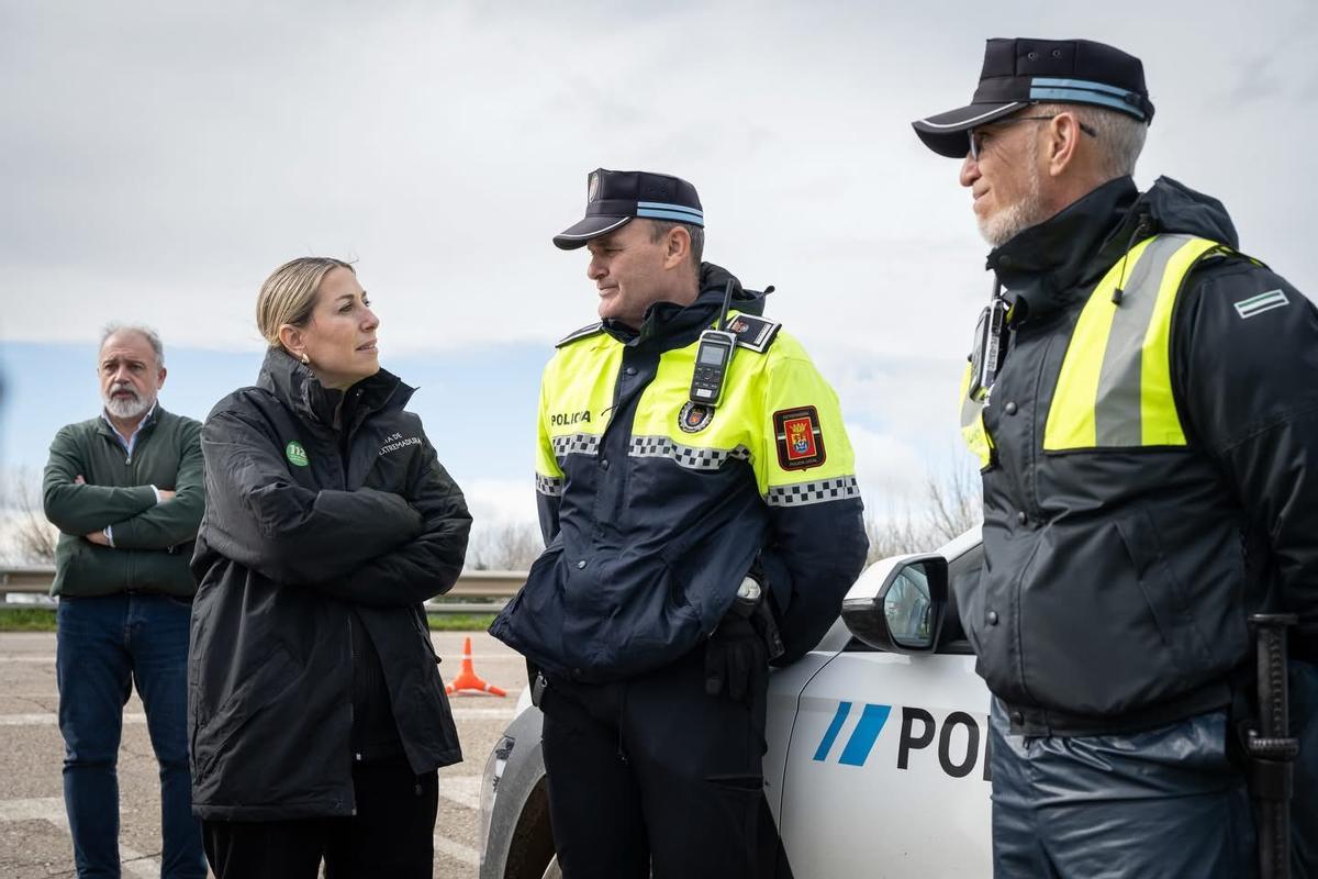 Fotogalería | María Guardiola visita las zonas afectadas por las inundaciones en Coria