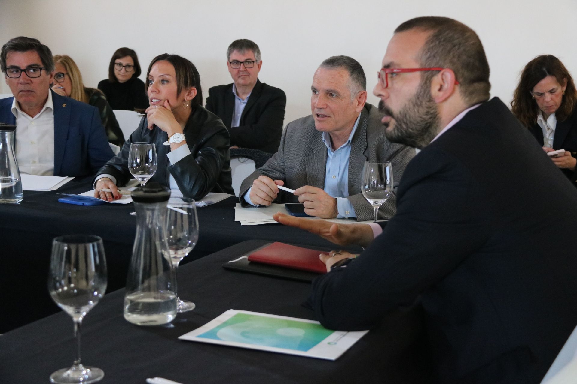 Los alcaldes de Sabadell, Vilafranca y Mataró durante el comité ejecutivo del Arc Metropolità