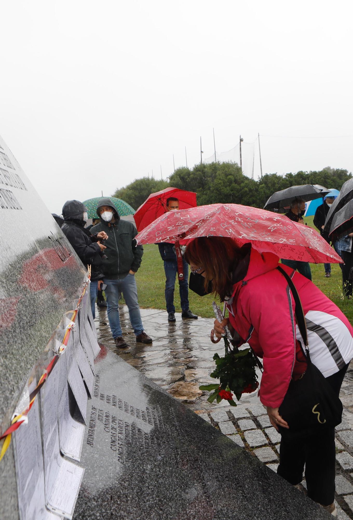 Homenaje en Gijón a las víctimas de los campos de concentración nazis