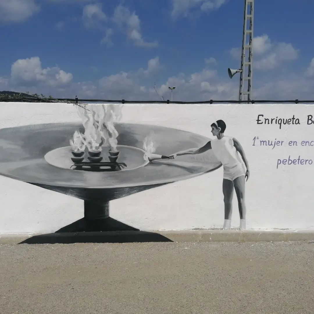 La gran originalidad del polideportivo de Tuéjar