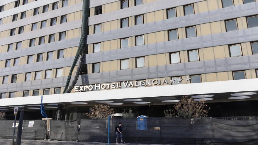 La patronal hotelera reclama el &quot;desbloqueo real&quot; de las licencias