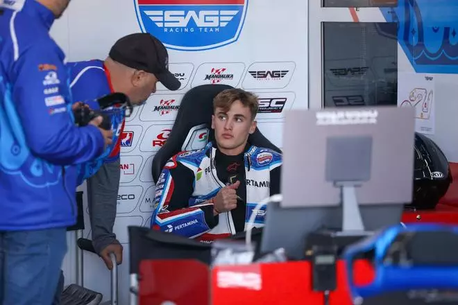 Jaume Masià en su debut en Moto2 en Cheste