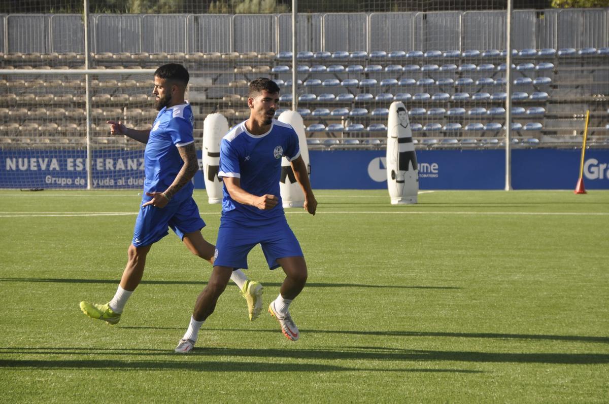 Lance de una sesión de pretemporada del Ciudad de Lucena.