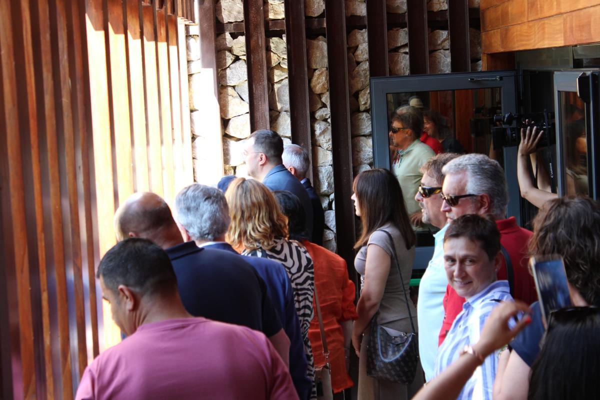 Así es el encuentro de las Polas de Asturias y León en Sobrescobio, en el que se ha reabierto la Casa del Agua, el gran centro de educación ambiental de Asturias