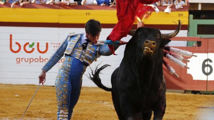 El diestro Jesús Enrique Colombo, en un festejo taurino.